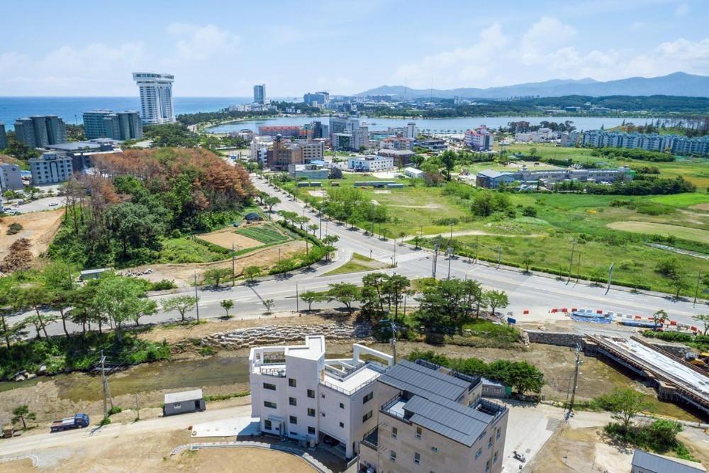 Gangneung St153 Hotel Exterior photo